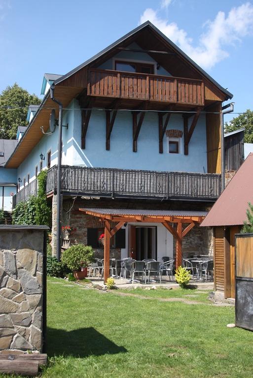 Penzion Korzo Hotel Spisska Stara Ves Bagian luar foto